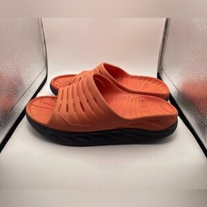 Hoka One One Ora Recovery women’s Orange Slide Sandals size 9